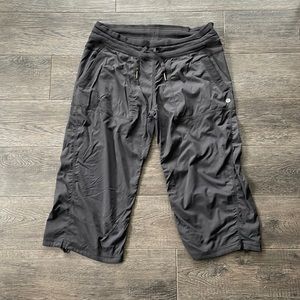 #17 Lululemon studio crop🍋